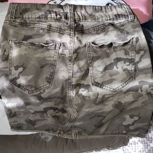 Camouflage green skirt